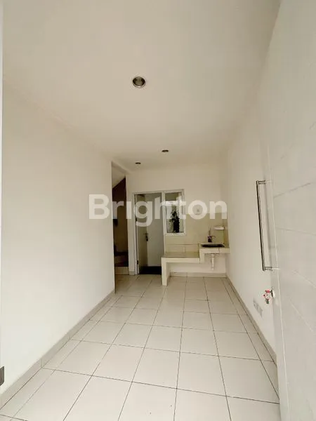 image DIJUAL RUMAH 2 LANTAI GADING SERPONG ~ CLUSTER AMARILLO VILAGE (3)