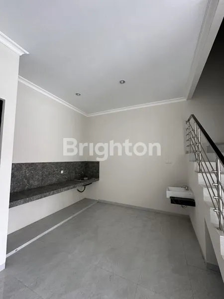 image RUMAH MODERN MINIMALIS DEKAT KLAMPIS, MANYAR, NGINDEN, DHARMAHUSADA, ARIEF RAHMAN, ARAYA, KERTAJAYA, PAKUWON CITY (5)