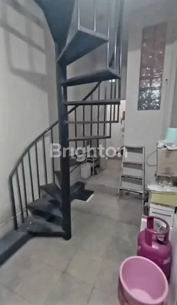 image RUMAH 3 KAMAR TIDUR DEKAT PERUMAHAN ARAYA (8)