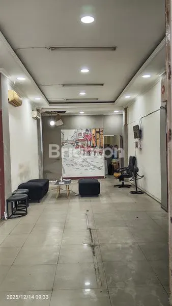 image RUKO STRATEGIS DI JL. RADIN INTAN, DEKAT BUNDARAN GAJAH (3)