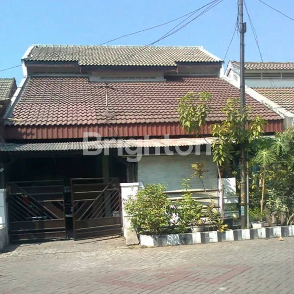 image RUMAH TERAWAT PANDUGO SIAP HUNI STRATEGIS DEKAT MERR, UPN (1)