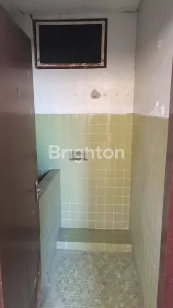 image RUMAH LAMA RUNGKUT ASRI STRATEGIS SELANGKAH MERR (6)