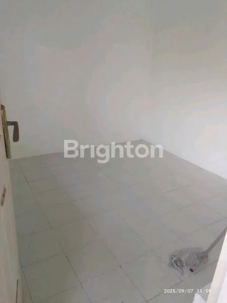 image RUMAH 1 LANTAI SIAP HUNI DI PESONA ALAM GUNUNG ANYAR, BEBAS BANJIR, LOKASI STRATEGIS, SELANGKAH KE RAYA MERR & POLTEK PELAYARAN, 5 MENIT KE KAMPUS UPN (NON FURNISHED) (6)