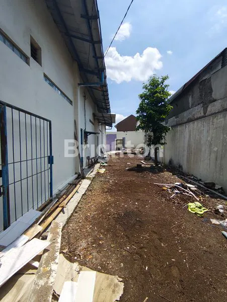 image GUDANG LUAS 1220M² TENGAH KOTA COCOK UNTUK PADEL (4)