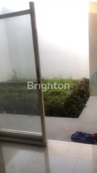 image RUMAH MINIMALIS BARU GRESS TENGGILIS MEJOYO, SIAP HUNI, STRATEGIS DEKAT KAMPUS UBAYA (4)