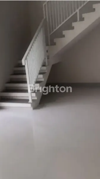 image RUMAH MINIMALIS BARU GRESS TENGGILIS MEJOYO, SIAP HUNI, STRATEGIS DEKAT KAMPUS UBAYA (6)