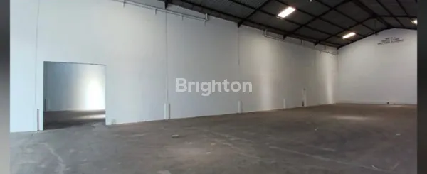 image GUDANG SIAP PAKAI AKSES KONTAINER MURAH BEBAS BANJIR ROW LEBAR MARGOMULYO SURIMULIA (5)