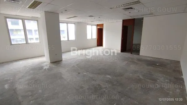 image KANTOR OFFICE EKSKLUSIF GRHA MUNCUL MEKAR JALAN PANJANG ARTERI KELAPA DUA JAKARTA BARAT (8)
