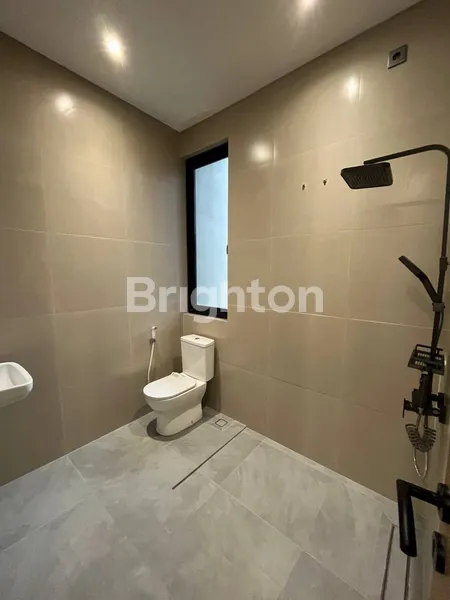 image RUMAH BARU LOKASI STRATEGIS KLAMPIS MANYAR INDAH SURABAYA ONE GATE (5)