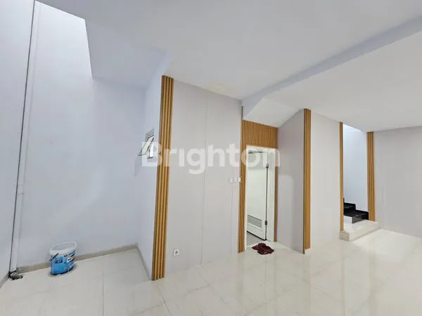 image DI JUAL CEPAT RUMAH 2 LT FULL RENOV DI GREENWICH HYLANDS BSD (3)