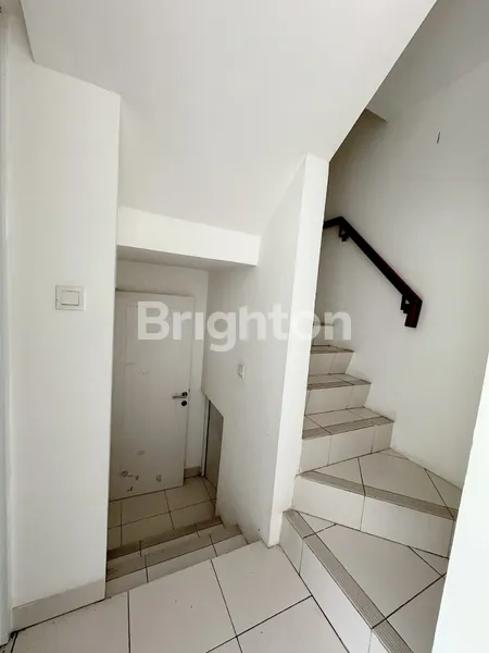 image AMARILLO VILLAGE, GADING SERPONG, SANGAT STRATEGIS, 2 LANTAI, NEGO!! (3)