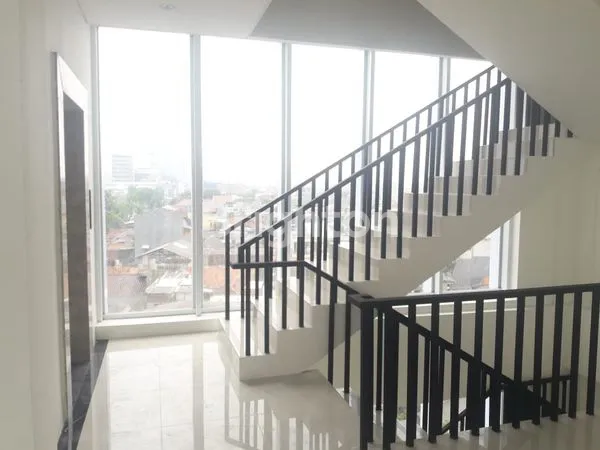 image BRAND NEW !!! OFFICE BUILDING 5½LT, PRAMUKA-JAKARTA TIMUR (6)