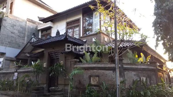 image RUMAH DIJUAL DI HOOK 2 LANTAI  PLUNGE POOL DAN TAMAN DI PURI GADING (2)