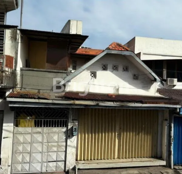 image RUMAH 2 LANTAI GENTENG DURASIM DEKAT TUNJUNGAN PLAZA SURABAYA ( KODE : 263 ) (1)