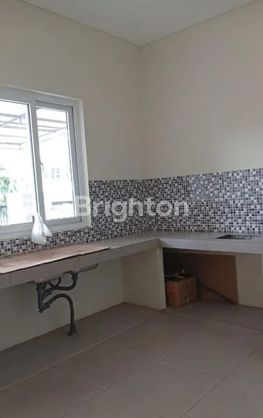 image RUMAH BARU KELAPA GADING JALAN LEBAR (5)