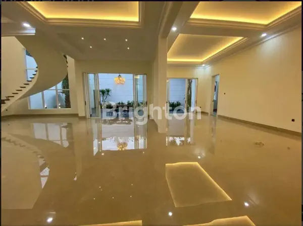 image BRAND NEW LUXURY RESIDENCE | DIRECT OWNER (2)