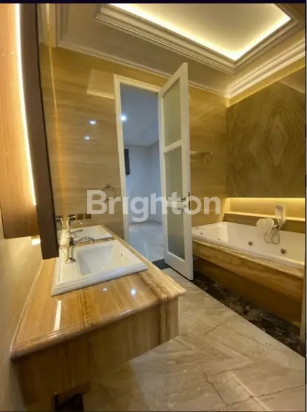 image BRAND NEW LUXURY RESIDENCE | DIRECT OWNER (4)