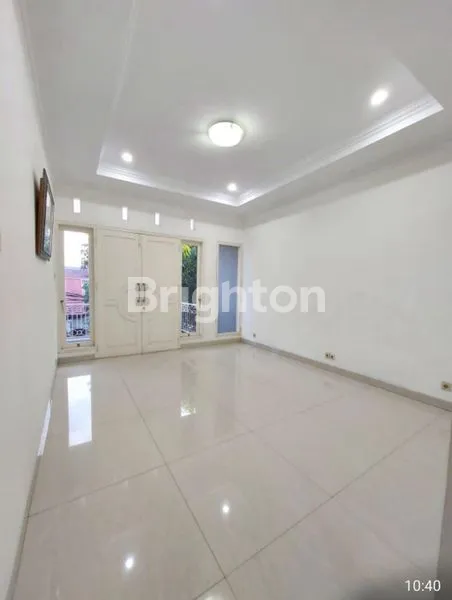 image RUMAH CANTIK NYAMAN & TERANG @ KELAPA GADING (8)