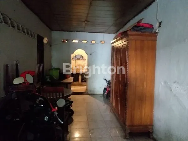 image JUAL RUMAH HITUNG TANAH (DIBAWAH HARGA PASAR). RUMAH KOST TUA DI TANAH ABANG JAKARTA PUSAT (3)