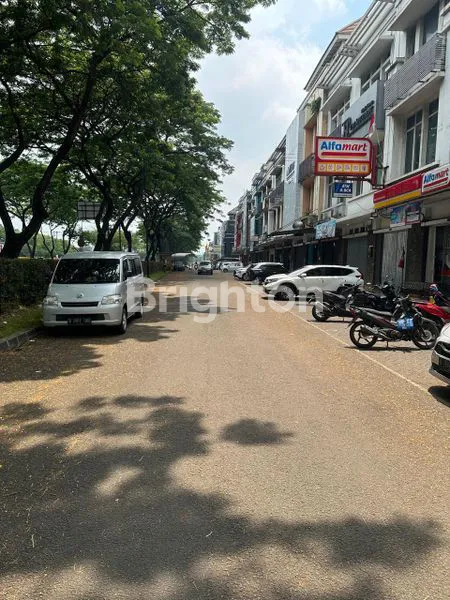 image RUKO 3 LANTAI MURAH DI BSD (1)