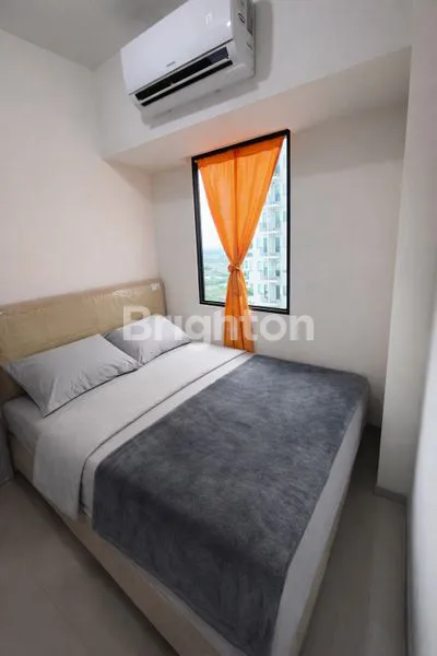 image HUNIAN MODERN & STRATEGIS DI OSAKA RIVERVIEW PIK 2 2BR SEMI FURNISHED LANTAI TINGGI SIAP HUNI (1)