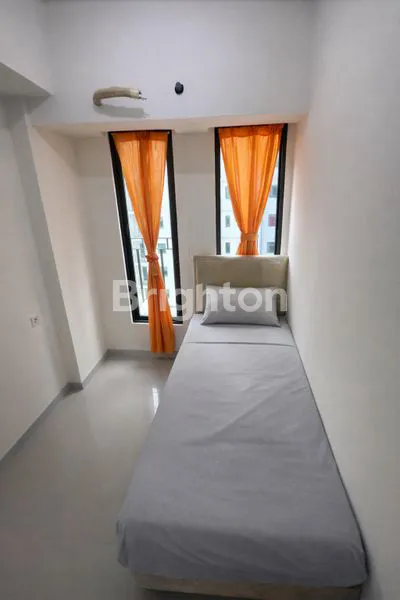 image HUNIAN MODERN & STRATEGIS DI OSAKA RIVERVIEW PIK 2 2BR SEMI FURNISHED LANTAI TINGGI SIAP HUNI (2)