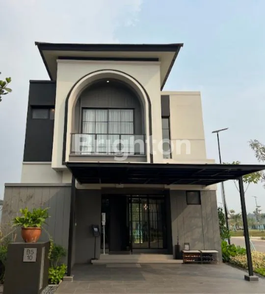 HUNIAN EKSKLUSIF 3 LANTAI DI WELTON HIERA BSD