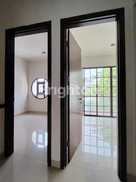 image DISEWAKAN RUMAH 2 LANTAI SIAP HUNI.\NCLUSTER EAST ASIA - GREEN LAKE CITY (6)