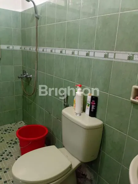 image RUMAH ASRI DENGAN HALAMAN  LUAS DI KOMPLEK ARCO (6)