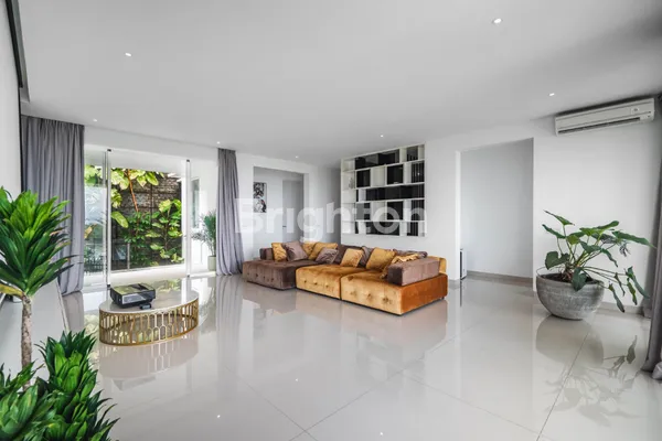 image FORSALE LUXURY VILLA WITH PANORAMIC ROOFTOP AND SEA VIEW IN JIMBARAN (4)