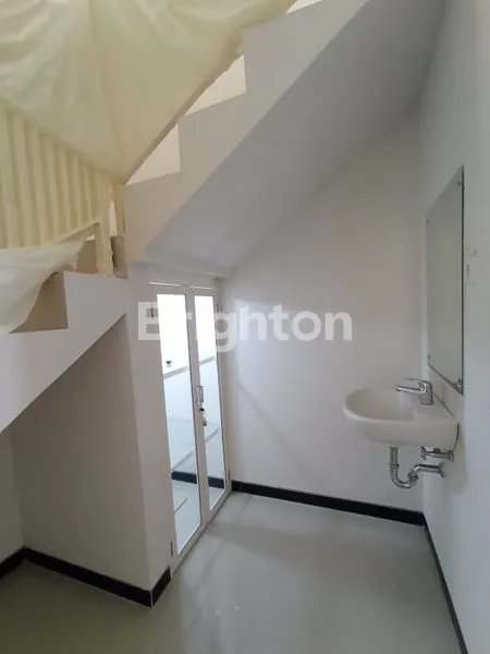 image RUMAH 2 LANTAI BABATAN PANTAI KENJERAN DEKAT PAKUWON CITY MALL SURABAYA ( K : 113 ) (4)