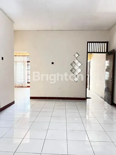 image RUMAH KEMLATEN KEBRAON SIAP HUNI STRATEGIS DEKAT RAYA MASTRIP  (5)