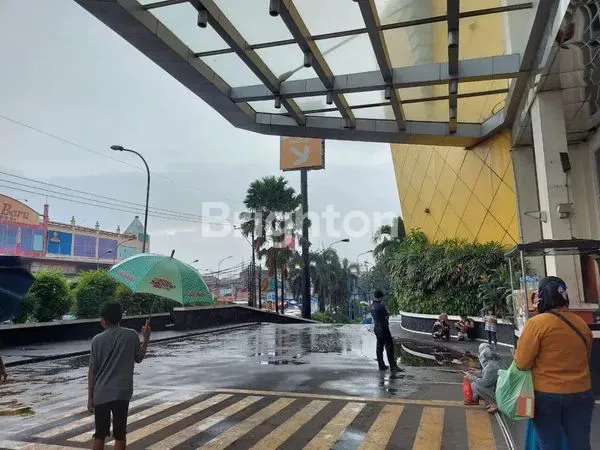 image KIOS DI LOKASI STRATEGIS CBD CILEDUG TANGERANG SELATAN (4)