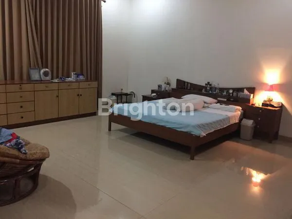 image RUMAH LUAS DAN MEGAH DI SRENGSENG KELAPA DUA JAKARTA BARAT (5)