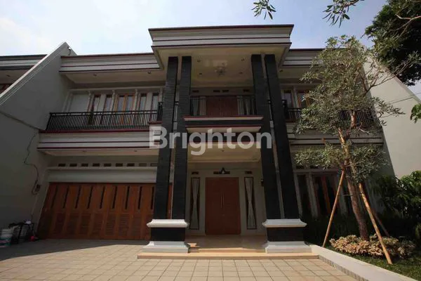 image RUMAH LUAS DAN MEGAH DI SRENGSENG KELAPA DUA JAKARTA BARAT (7)