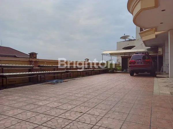 image SEWA RUMAH SUPER MEWAH SIAP HUNI 2LANTAI (5)