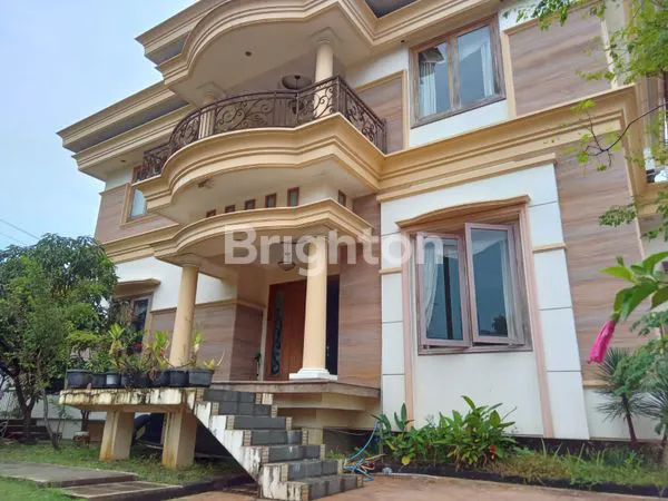 image SEWA RUMAH SUPER MEWAH SIAP HUNI 2LANTAI (2)