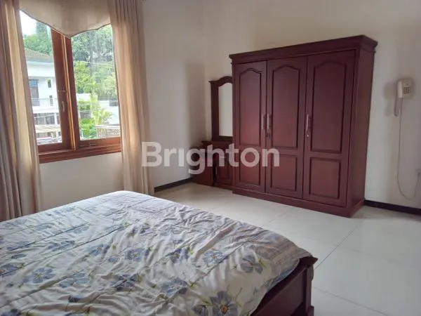 image SEWA RUMAH SUPER MEWAH SIAP HUNI 2LANTAI (7)