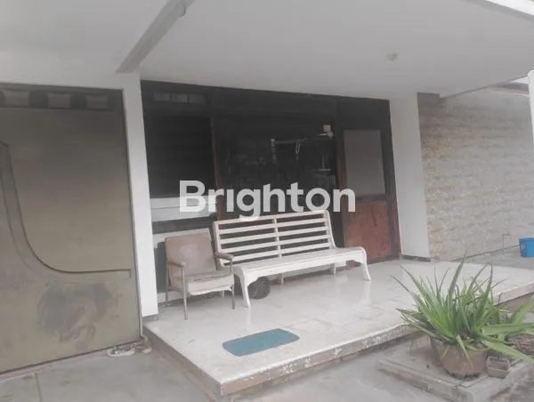 image RUMAH LAMA MANYAR TOMPOTIKA DEKAT PETRA  (2)