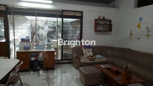 image RUMAH LAMA MANYAR TOMPOTIKA DEKAT PETRA  (3)