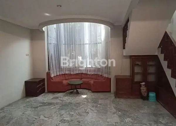 image RUMAH 2 LANTAI KEBON JERUK (1)