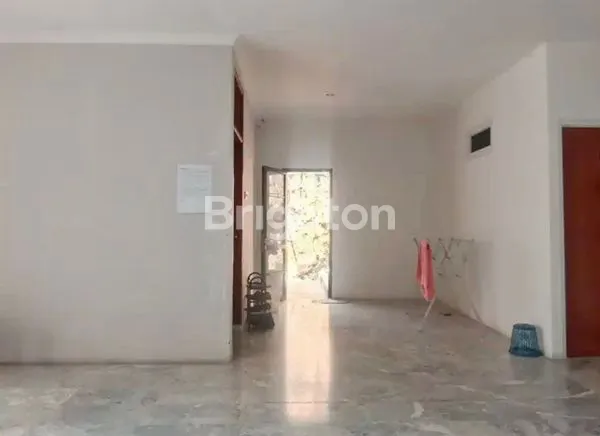 image RUMAH 2 LANTAI KEBON JERUK (4)