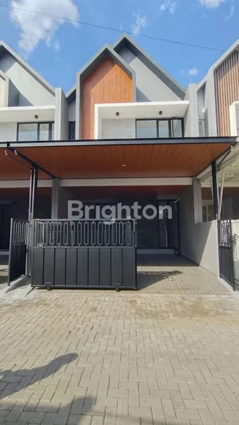 image HUNIAN EKSKLUSIF MANYAR, DESAIN 2 LANTAI MODERN (1)