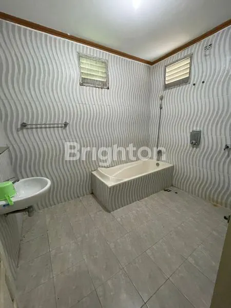 image RUMAH MEWAH DIJUAL (8)