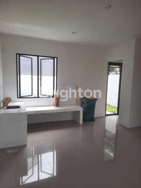 image RUMAH 2 LANTAI CITRA GARDEN PURI (1)