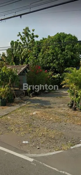 image *LAHAN TANAH PEKARANGAN BONUS RUMAH SANGAT STRATEGIS PINGGIR JALAN RAYA ADISUCIPTO COLOMADU* (4)