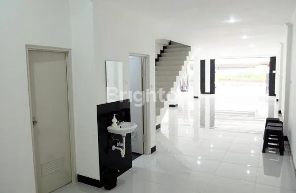 image RUKO STRATEGIS 2 LANTAI DI JALAN RAYA KALIMALANG (3)