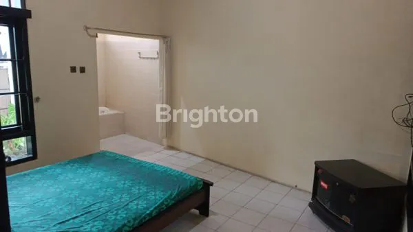 image *RUMAH MEWAH TERBAIK SIAP PAKAI LINGKUNGAN NYAMAN DI TENGAH KOTA SOLO* (4)