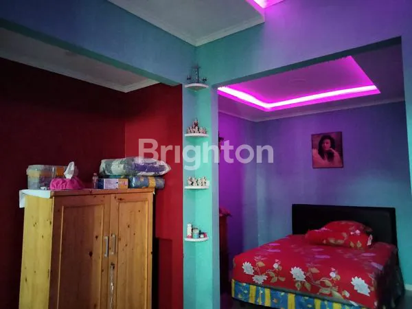 image HUNIAN STRATEGIS 3 LANTAI DI PESONA FLORENCE KOTA WISATA  (8)