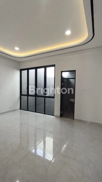 image HUNIAN EKSKLUSIF MANYAR, 4+1 KT & HADAP UTARA (3)